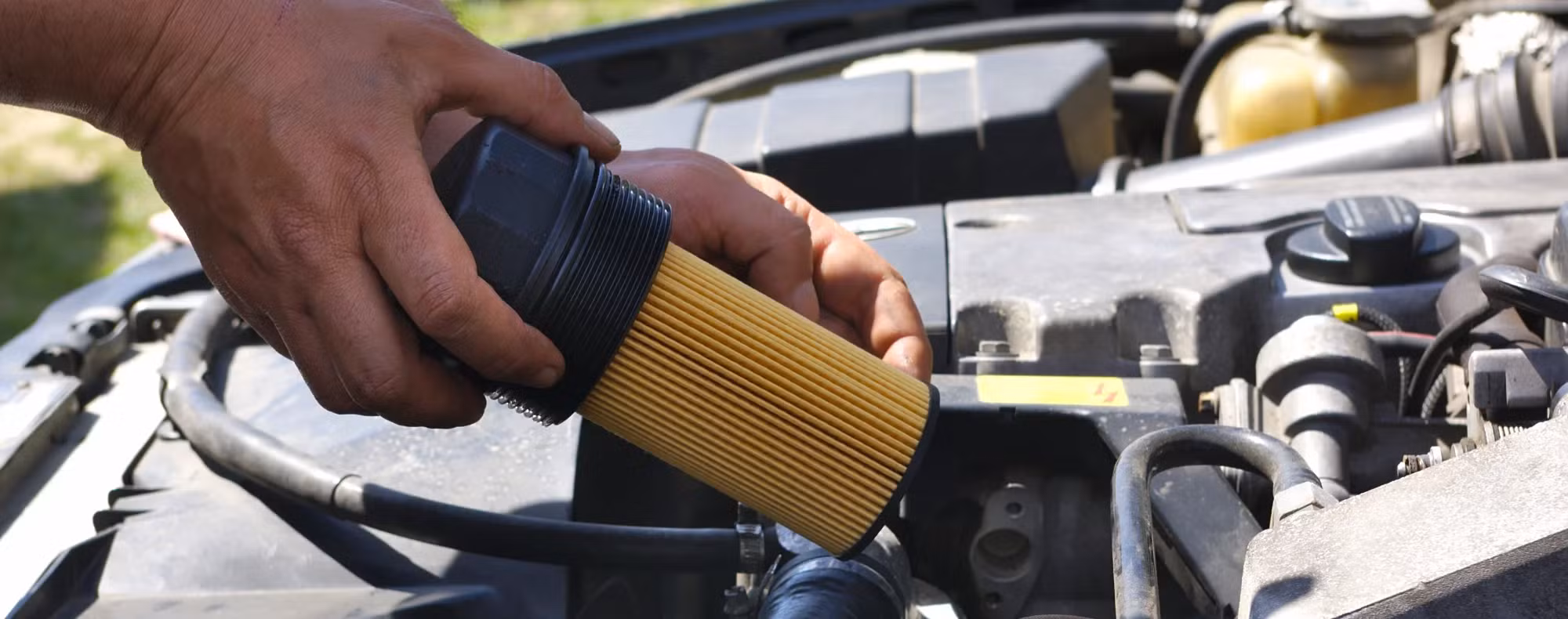Jak oczyścić filtr oleju hydraulicznego w maszynie rolniczej?