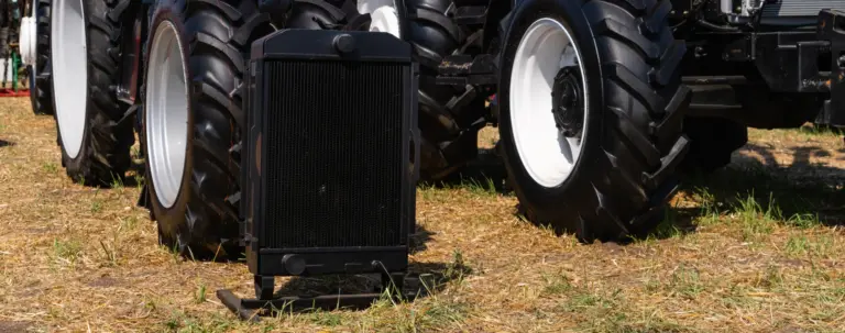 czyszczenie chłodnicy w ciągniku